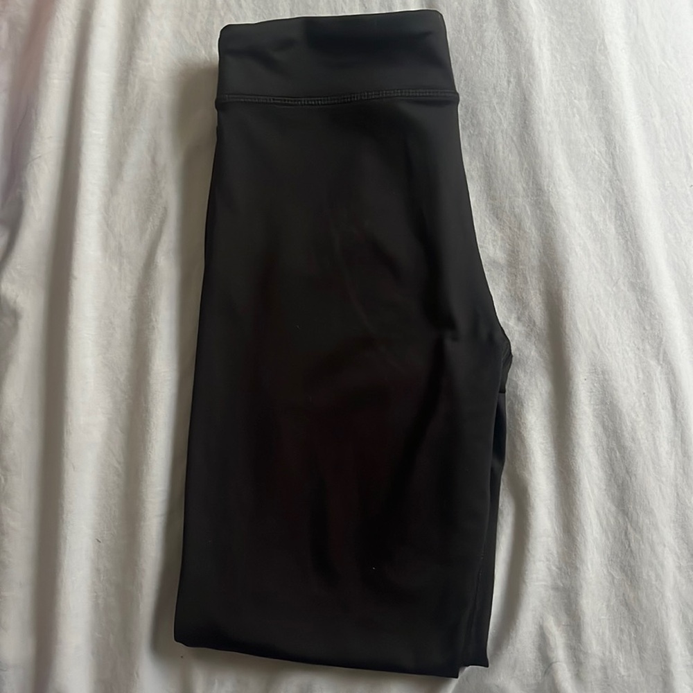 Black workout leggings